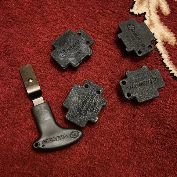 Heelys Kids Orangutan Brown skate wheels shoes sneakers US Size 1 , 2, 3 - Picture 4 of 4